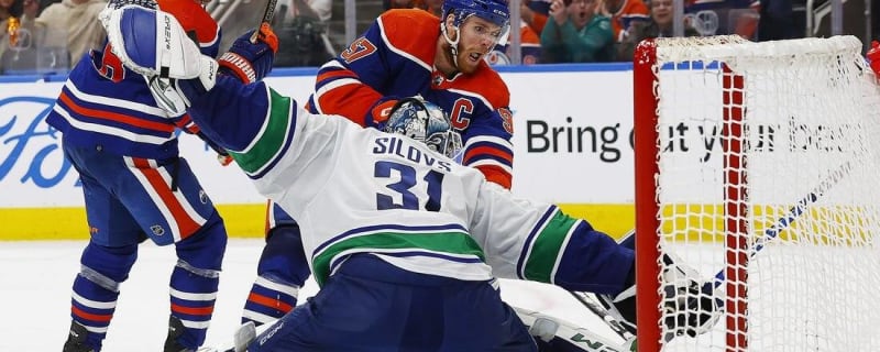 Arturs Silovs (42 saves), Canucks edge Oilers, lead series 2-1