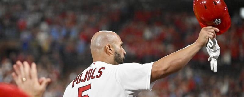 Albert Pujols hits 698th homer, helps Cards beat Reds 6-5