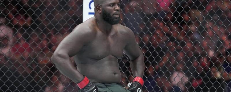 Jairzinho Rozenstruik wins by TKO at Fight Night main event