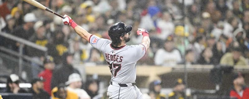 Padres roll past Guardians, reach 5-0 for first time