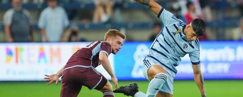 Sporting KC hammer Rapids, keep playoff hopes going