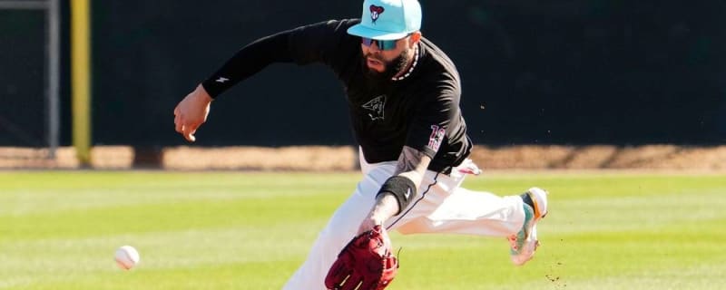 Marlins acquire INF Emmanuel Rivera from D-backs