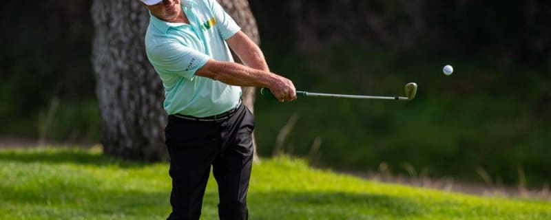 Charley Hoffman, 47, holds early lead at Charles Schwab