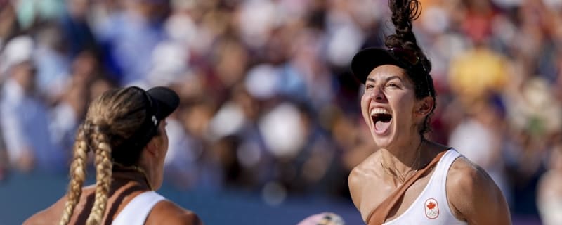 Canadian women, German men pull upsets in beach volleyball semifinals