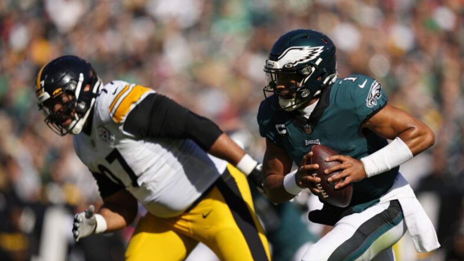 Eagles Quarterback Jalen Hurts Dealing with Finger Injury