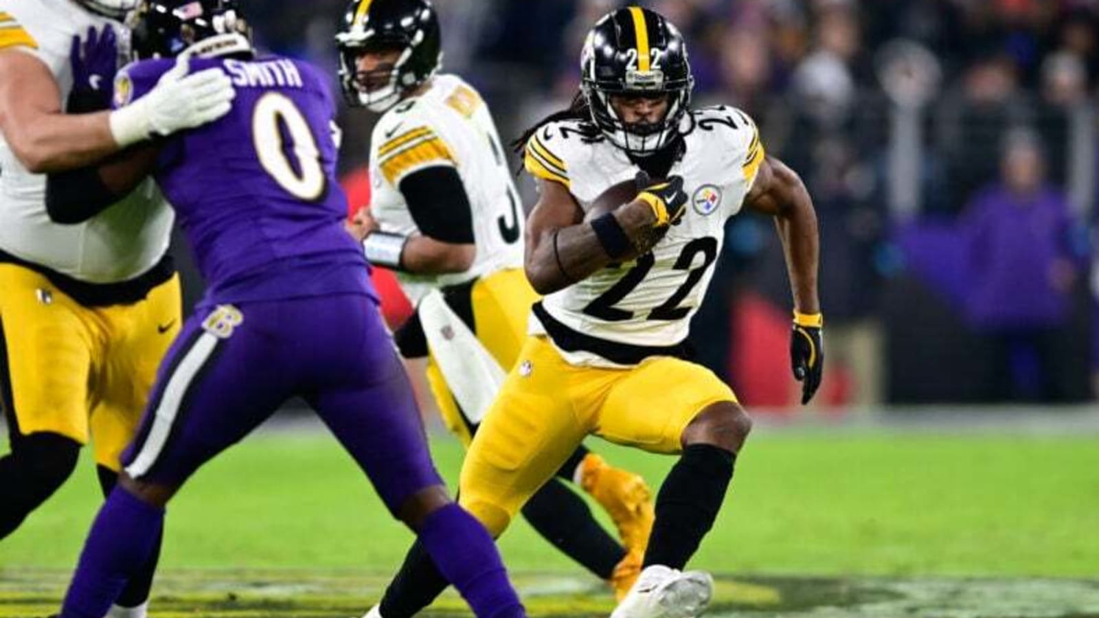 Steelers RB Najee Harris Suffers Injury vs. Bengals