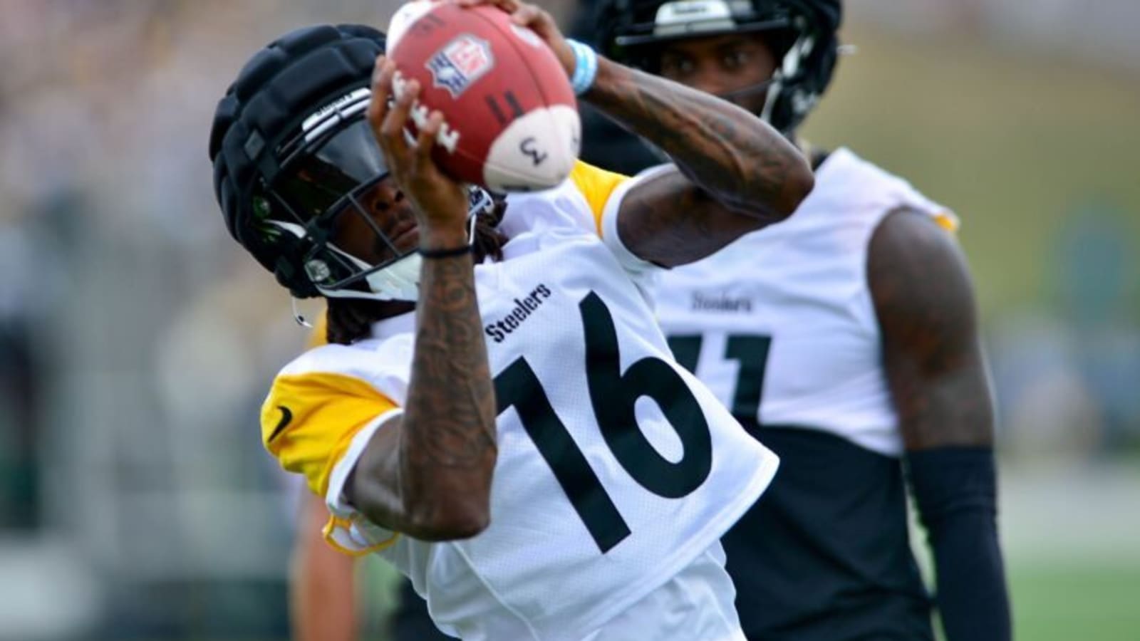 Cardinals Sign Away Pittsburgh Steelers Wide Receiver
