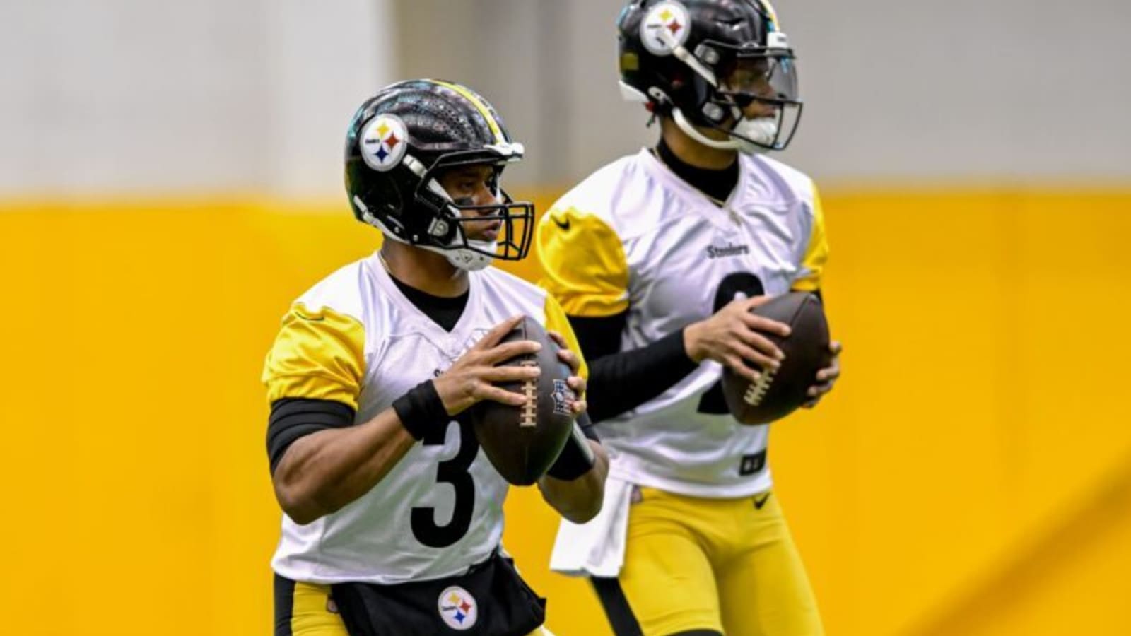  It’s Time for the Steelers to Give Justin Fields a Real Shot