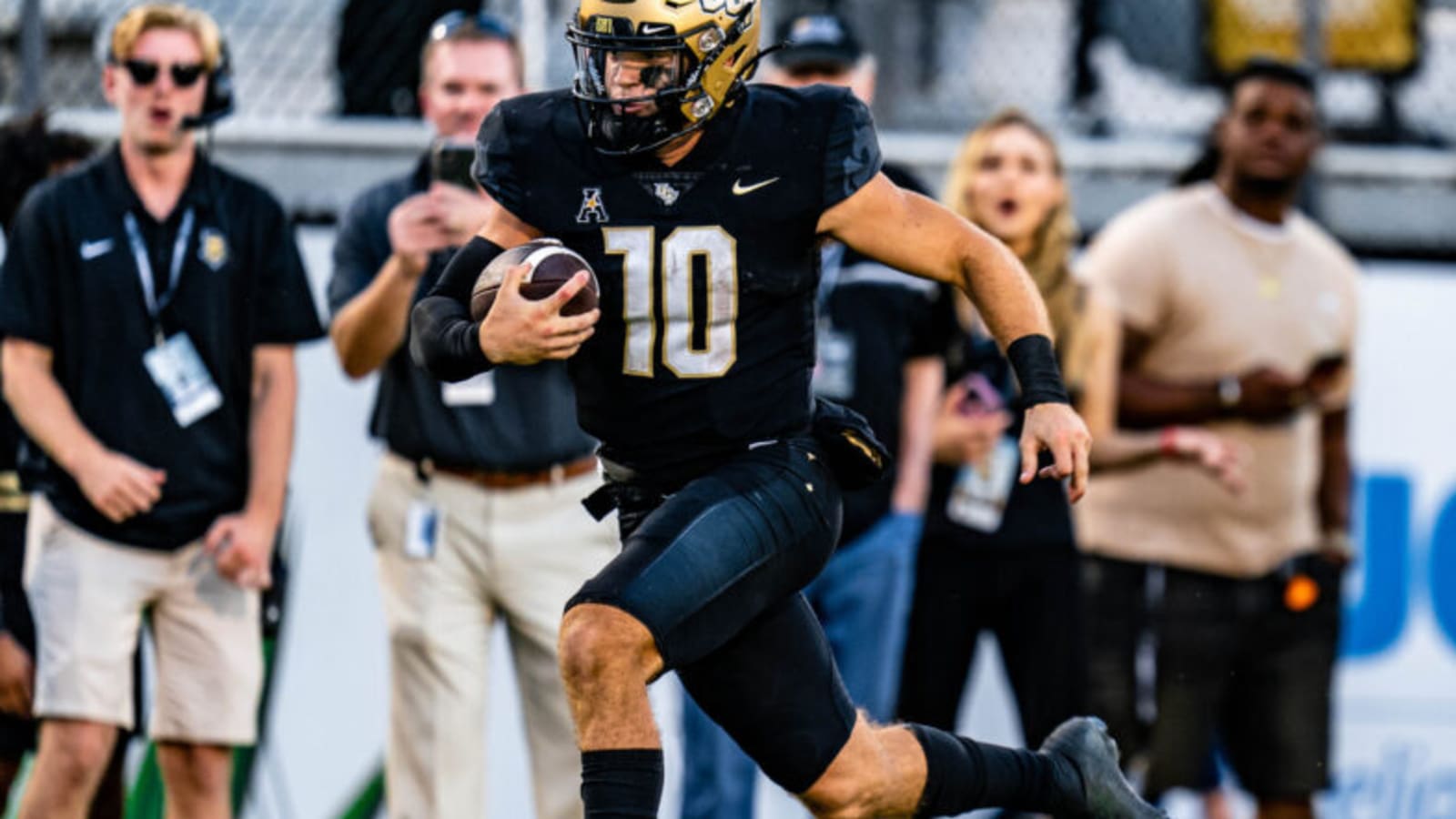 Seahawks Sign Former Steelers Quarterback as Wide Receiver