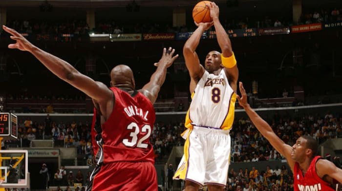 NBA: Miami 104, Los Angeles Lakers 102, OT, 2004