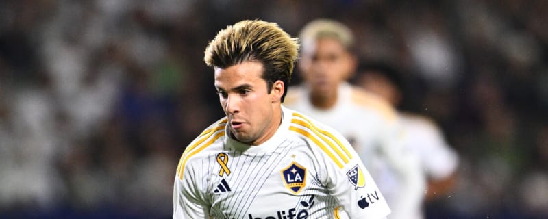 Puig lights up the Galaxy's statement-making El Trafico win