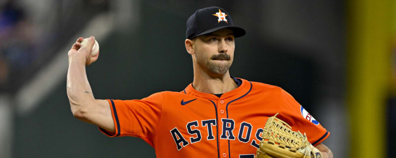 Astros place right-hander on 15-day injured list