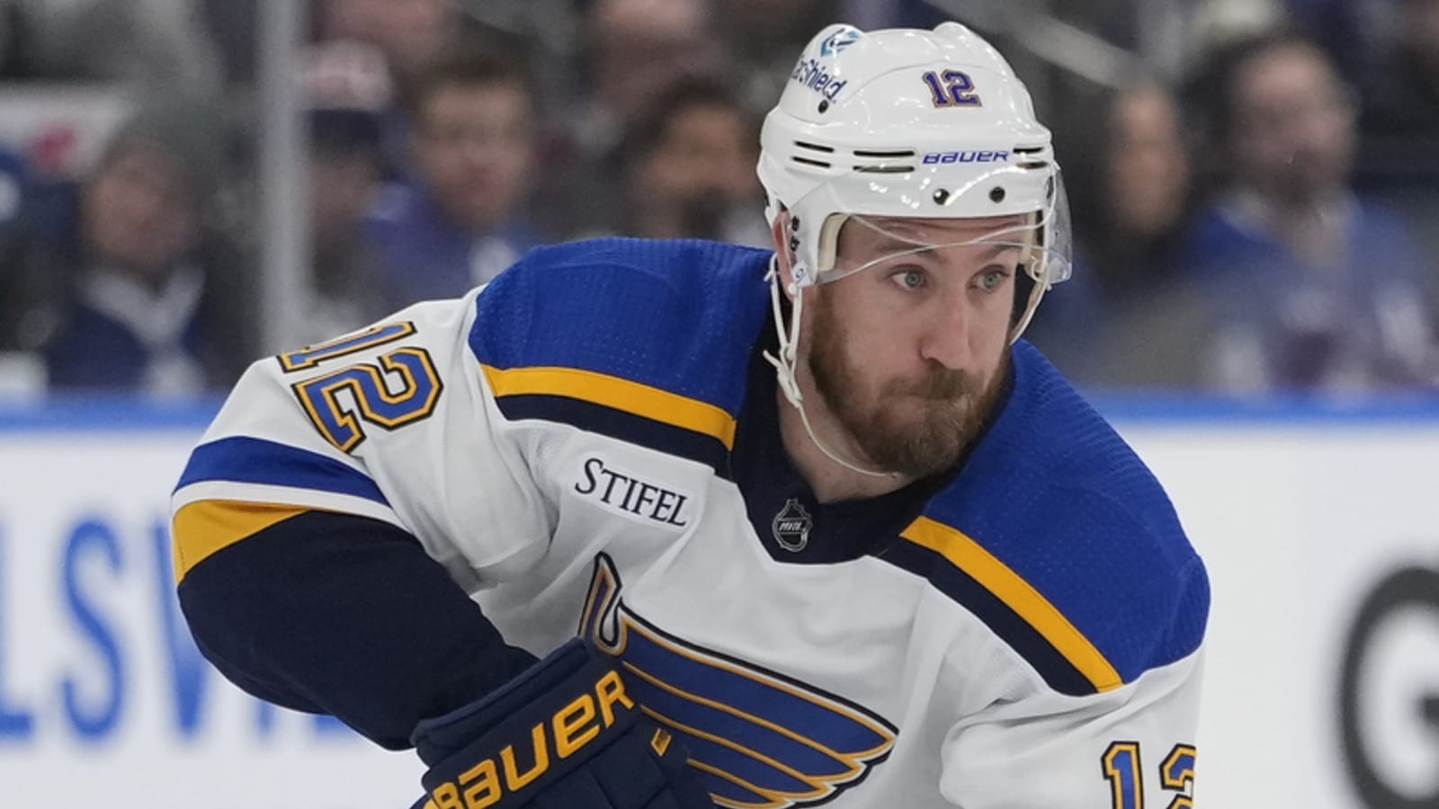 Penguins acquire veteran center in trade with Blues