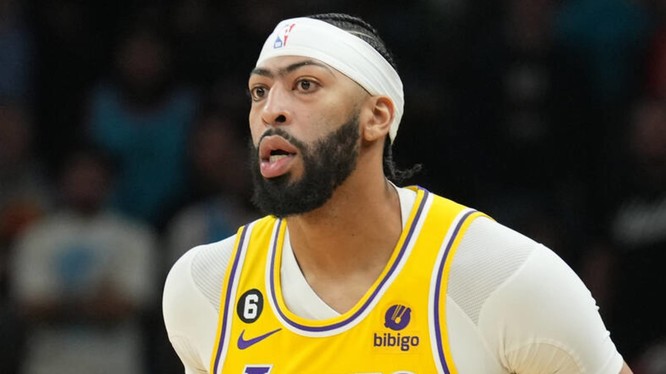 Lakers' Anthony Davis (stress injury) out indefinitely