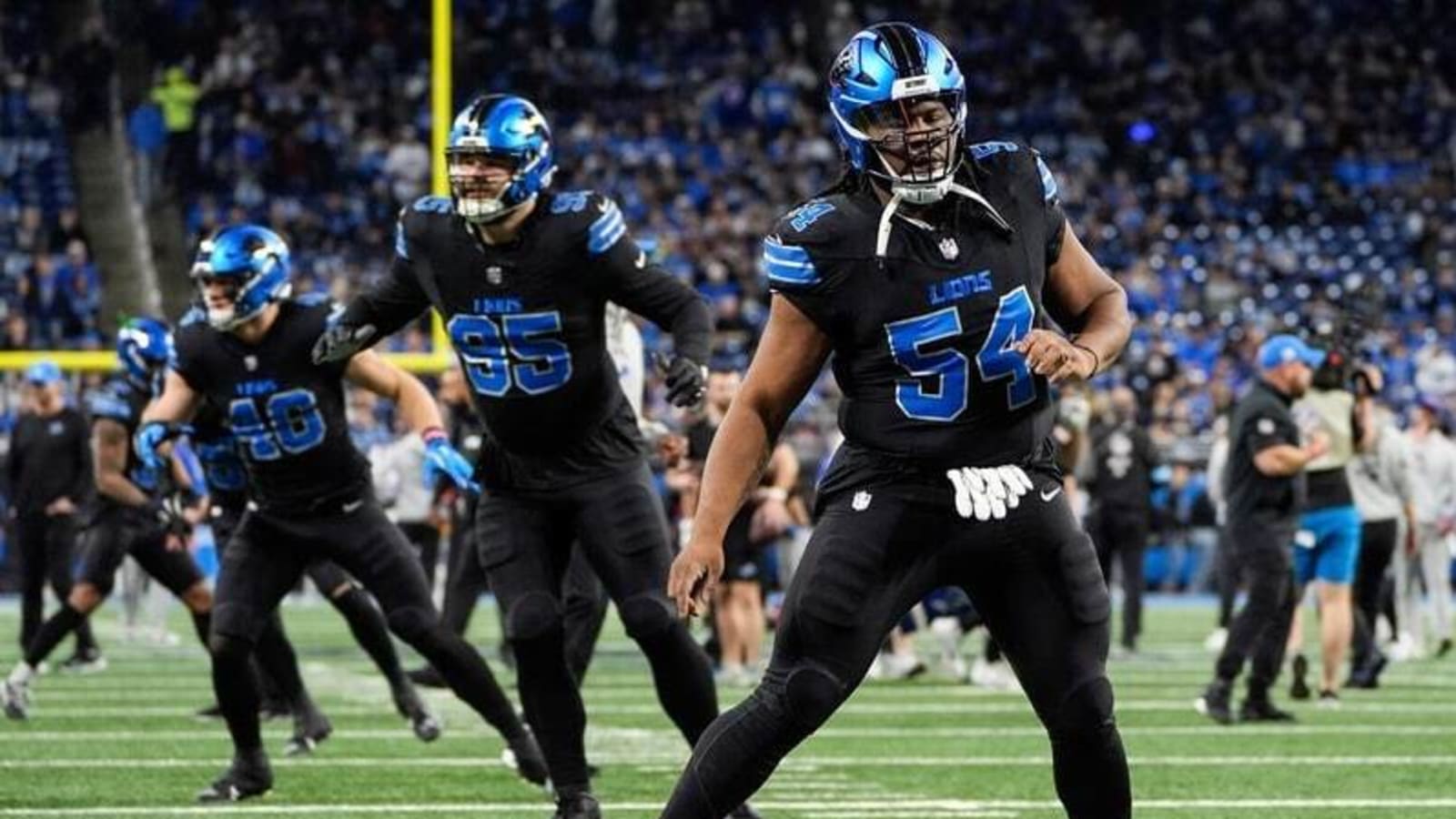 Detroit Lions Defensive Tackle Alim McNeill Suffers Knee Injury