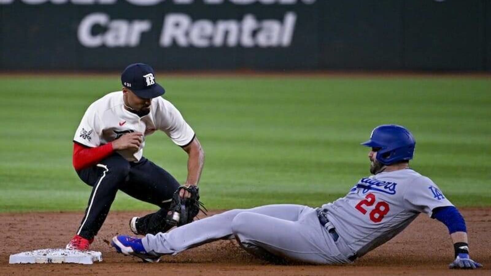 Dodgers Highlights: Jonny DeLuca Catches Against Rangers; Freddie Freeman, Mookie Betts & More Dancing