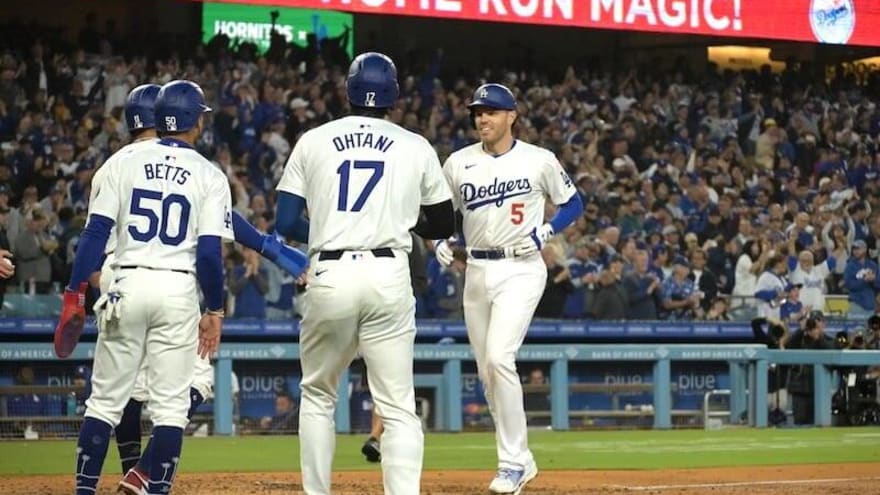  Freddie Freeman’s Grand Slam Among 3 Dodgers Home Runs In Win Vs. Diamondbacks