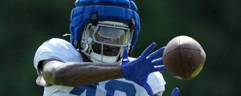 The newest Miami Dolphins free agent addition could offer a clue about 2026 NFL Draft targets