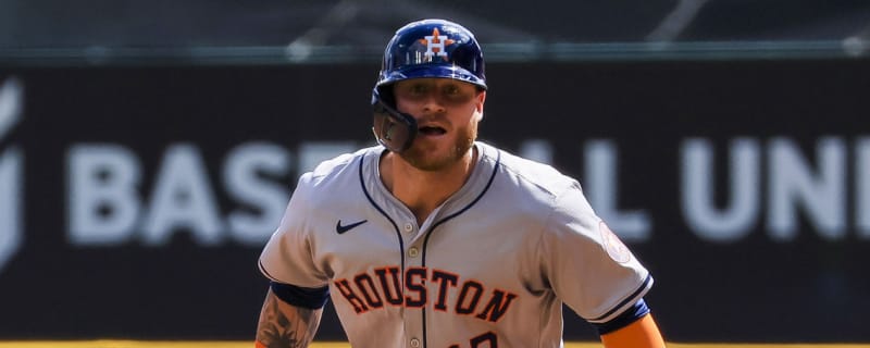 Astros lose another outfielder to a broken bone
