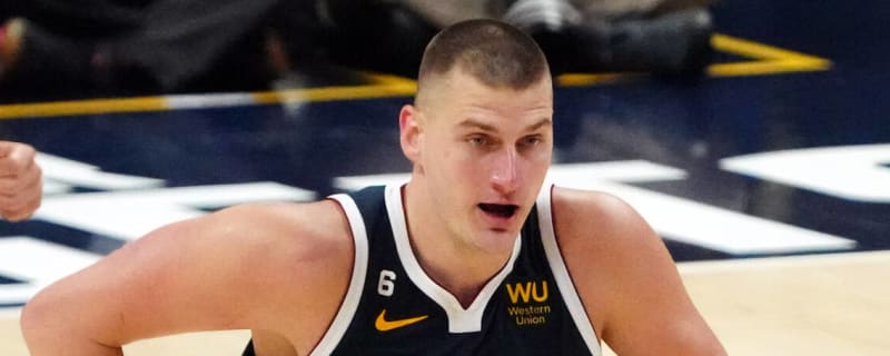 Jokic goes coast-to-coast as part of 18-point third quarter