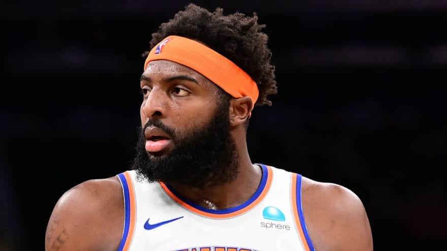 Knicks’ Mitchell Robinson Makes Presence Felt Instantly