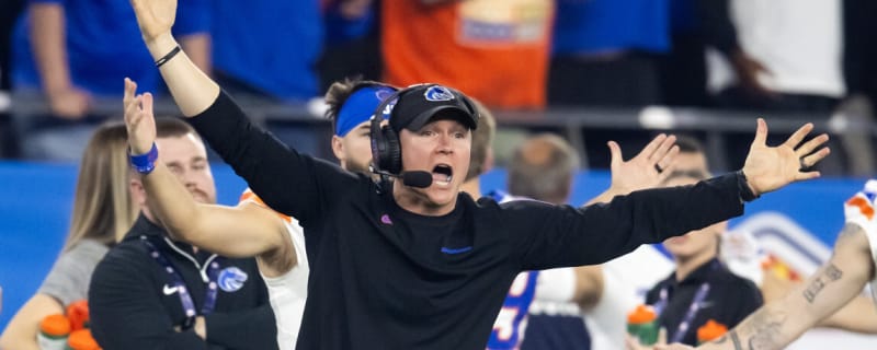 College Football Playoff Team Suffers Major Transfer Portal Blow on Monday