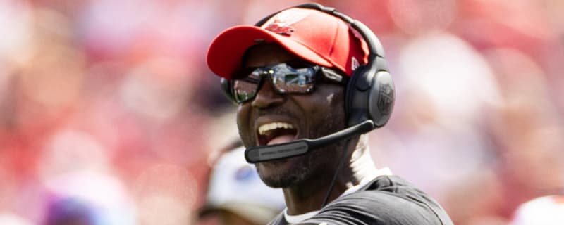 Buccaneers' Todd Bowles dances around question about Tom Brady's divorce