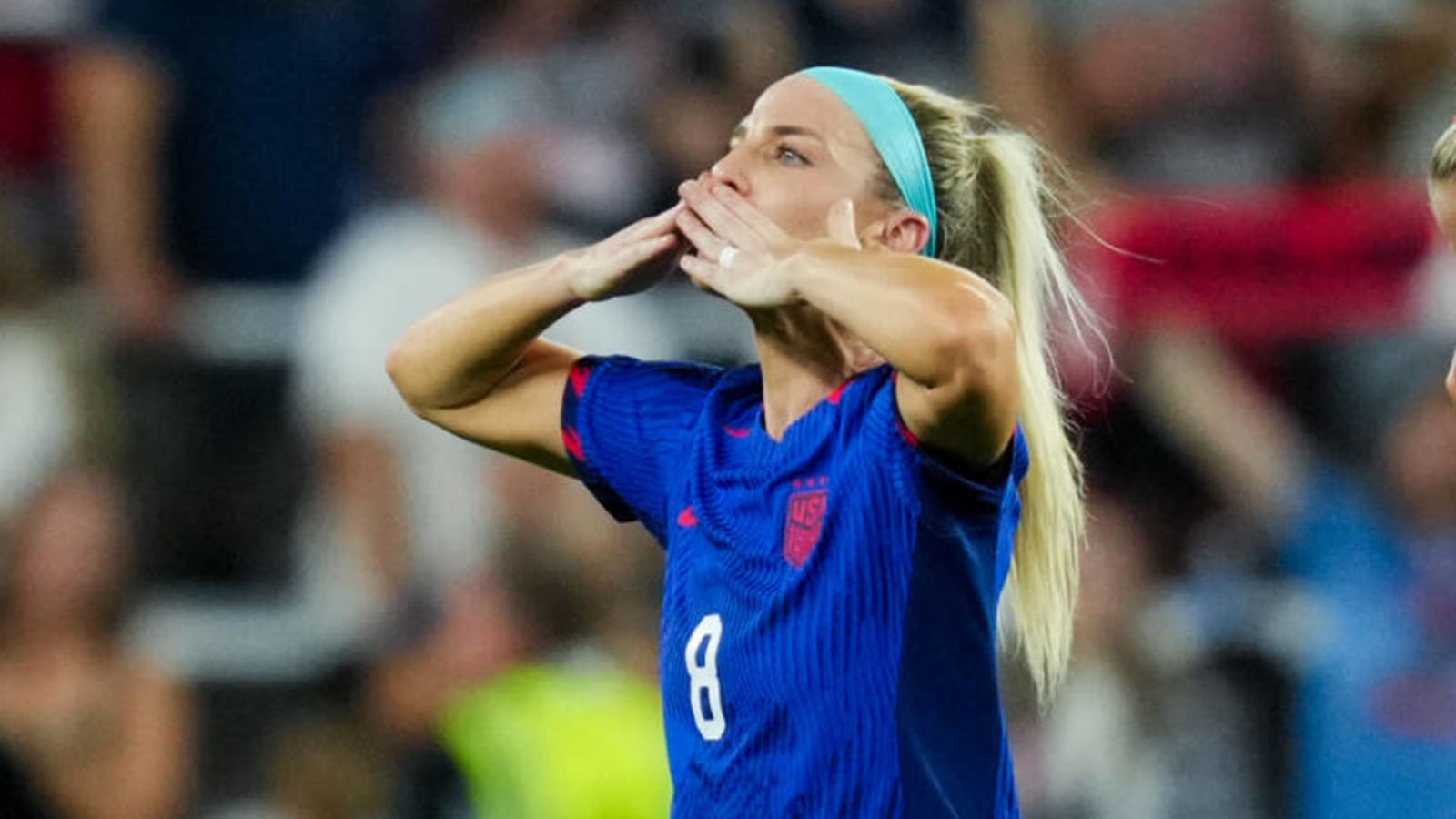 Julie Ertz subs off field one last time in final career game