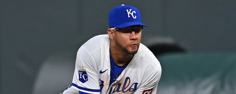 Padres manager addresses biggest question about Yuli Gurriel signing