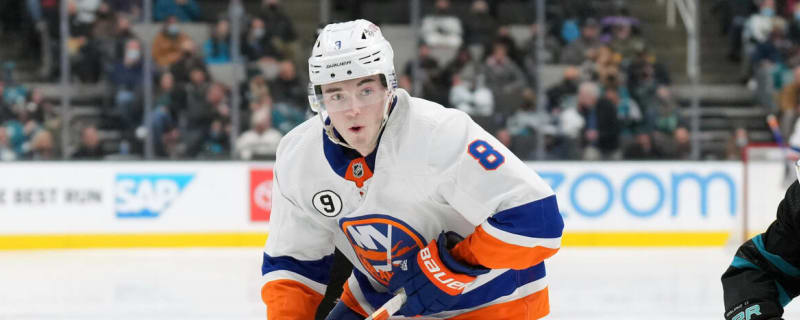Islanders' Noah Dobson Shows There's More To His Game On PK