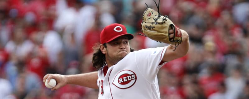 Reds reliever undergoes AIN release procedure