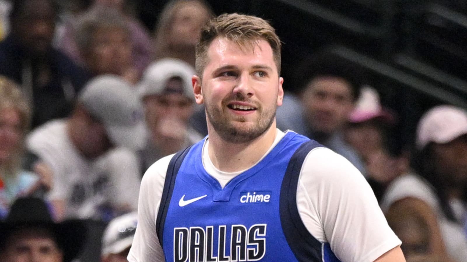 Mavs' Luka Doncic out at least one month