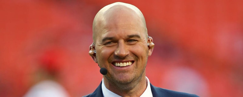 Tim hasselbeck top
