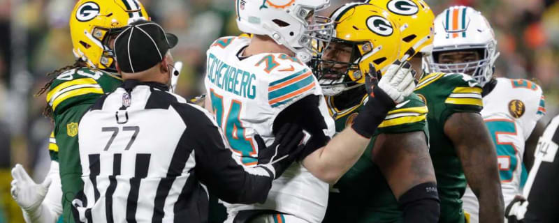 Dolphins Re-Sign Embattled Offensive Lineman