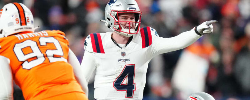 Watch: Joy to the World? Gesicki TD, Davis Fumble Recovery Gives Patriots Lead, Broncos Answer