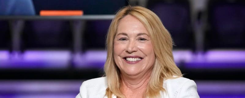 Burke discusses being first woman analyst for men's pro title game