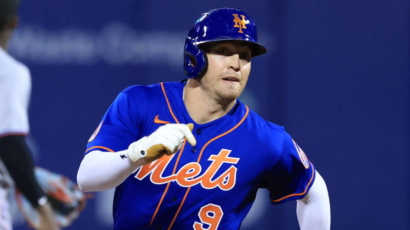 Cubs reportedly interested in Michael Conforto, Cody Bellinger