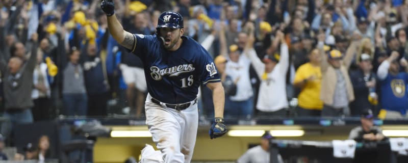 Brewers Postseason Hero Officially Retires After 13 Year Career
