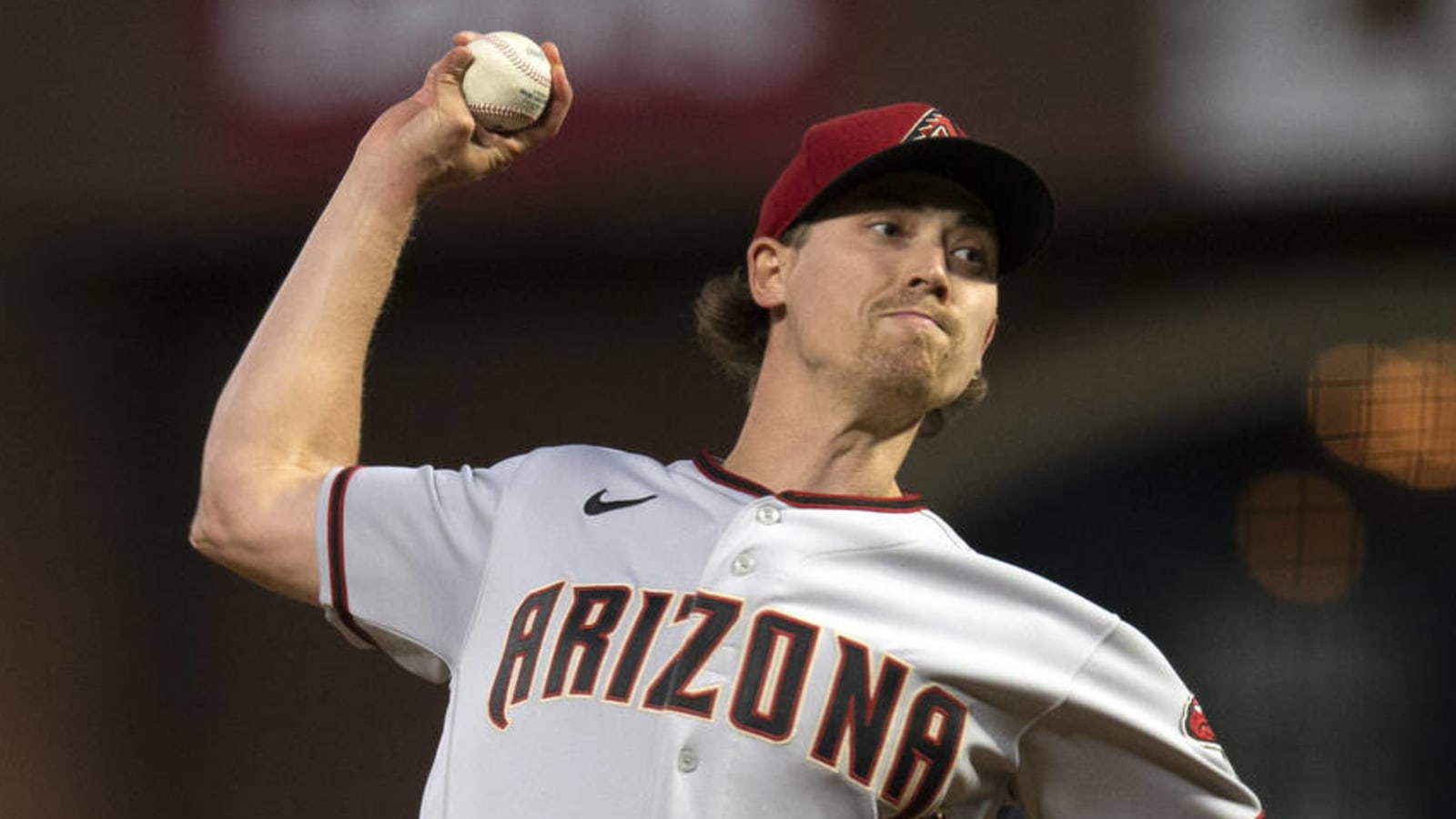 Diamondbacks trade Luke Weaver to Royals for Emmanuel Rivera