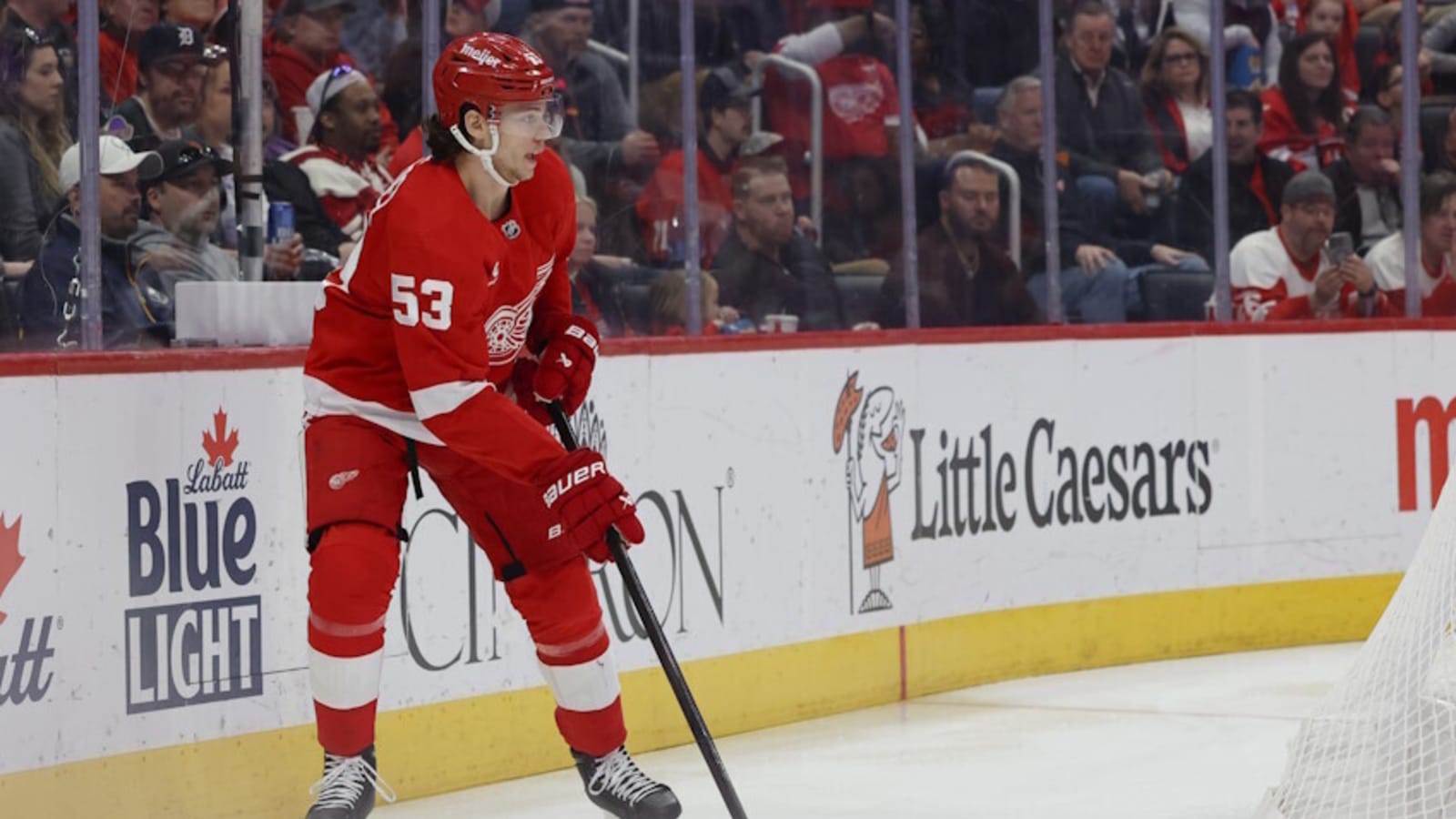 Red Wings re-sign defenseman Moritz Seider on seven-year deal