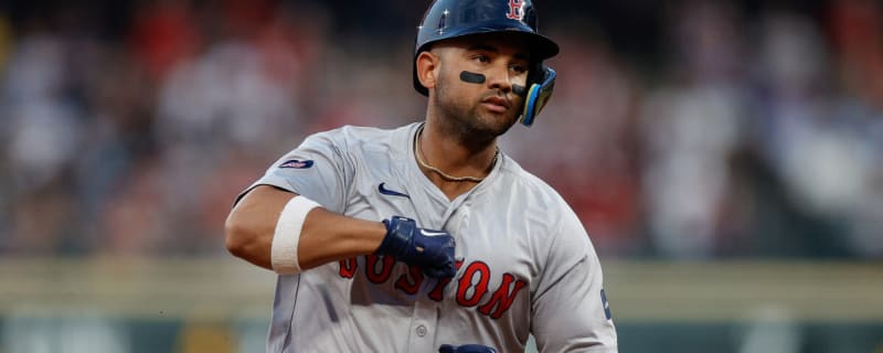 Ex-Red Sox Utility Man Signs Deal With AL East Rival