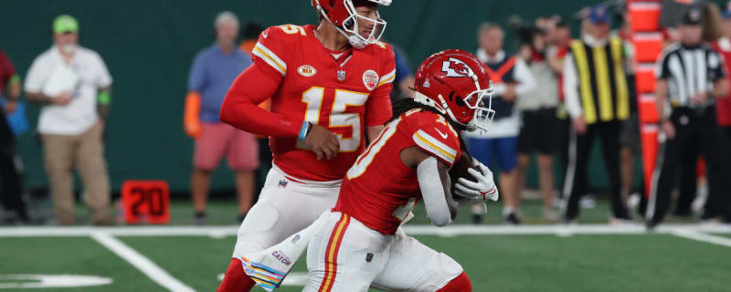 Patrick Mahomes, Chiefs Hold on to Beat Jets 23-20 With Taylor Swift, Aaron  Rodgers Watching