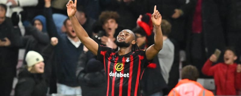 Bournemouth Beat Luton 4-3 After Losing First Half 3-0