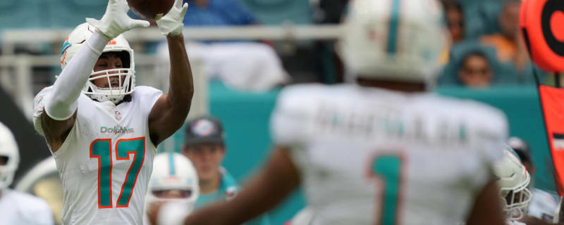 Pro Football Hall of Famer finds plenty of constructive criticism for Dolphins’ passing game in 2025 after film breakdown