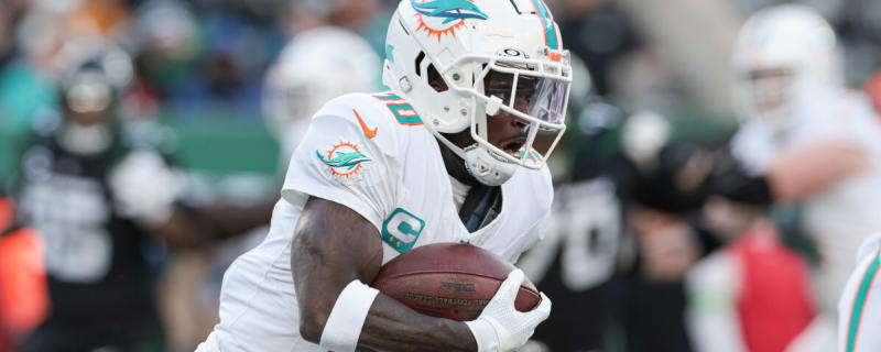 Tyreek Hill’s 100m flex was fun but enough is enough — 2025 needs to be about football, not footraces and feuds