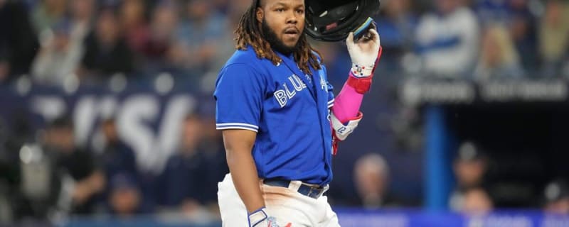 Toronto Blue Jays slugger Vladimir Guerrero Jr. day-to-day with right knee  inflammation