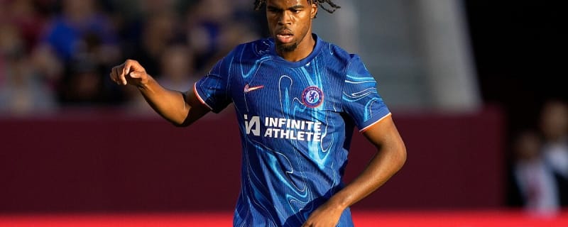 Report: Chelsea transfer hinges on Champions League qualification