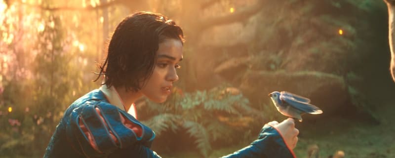 Review: 'Snow White' is more of a deep slumber than a resounding success