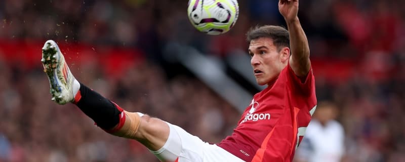 Man Utd star risks three-man ban for heabutting ‘cheating s***house’ Arsenal man