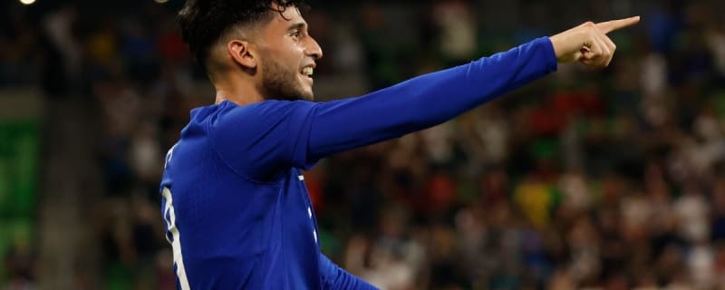  Liverpool considering transfer move for 21-year-old striker valued at €25m